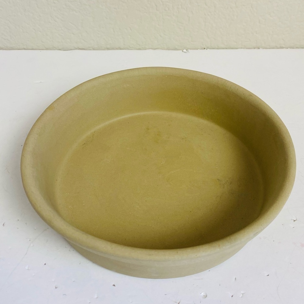 The Pampered Chef 8” Deep Dish Round Stoneware